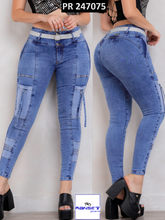 Cargar imagen en el visor de la galería, Pantalon Jeans Push Up
