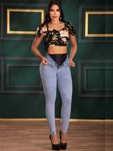 Cargar imagen en el visor de la galería, Pantalon Jeans Push Up Con Faja
