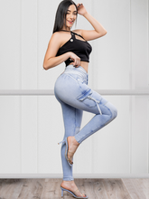 Cargar imagen en el visor de la galería, Pantalon Jeans Push Up
