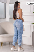 Cargar imagen en el visor de la galería, Pantalon Jeans Push Up
