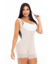 Cargar imagen en el visor de la galería, FAJA SHORT MOLDEADORA 3 BROCHES
